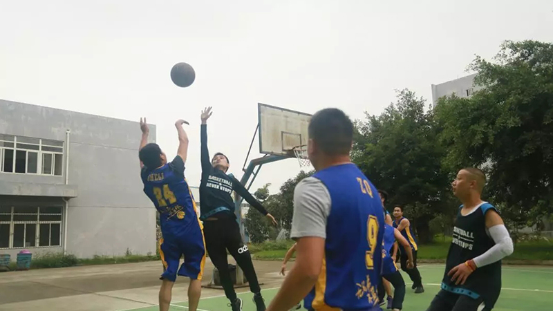 藍海智裝vs海峽科技園區(qū)籃球友誼賽