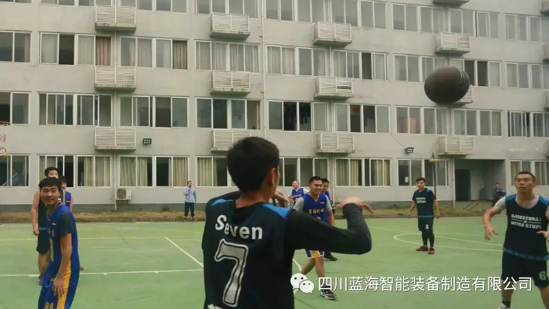 藍海智裝vs海峽科技園區(qū)籃球友誼賽