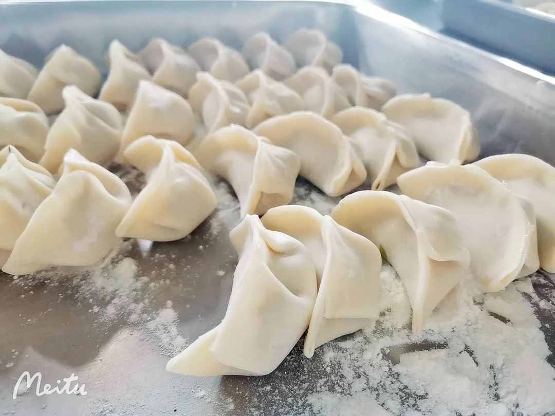 迎冬至吃餃子，藍(lán)海智裝“冬至暖心”活動進(jìn)行時(shí)