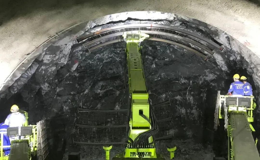 施工3合1！藍(lán)海智裝助力數(shù)字隧道智能建造示范基地